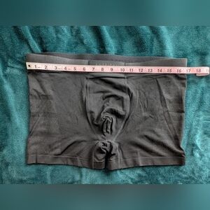 NWT American Eagle Outfitters Men's Size XXL 4.5" StealthMode Boxer Brief